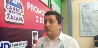 Pérdidas del 50 hasta 80 por ciento reportan comerciantes por cierre de centro de #Xalapa.