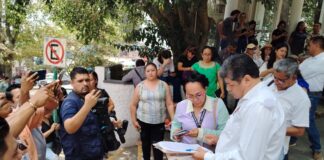 Descartan desalojo en manifestación en SESVER .