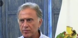 Yunes Linares anuncia la carpeta “guinda”; porque la azul ya se les extinguió.