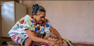 Invertir en parteras, salvaría a 4.5 millones mujeres y bebés para el 2025: UNFPA