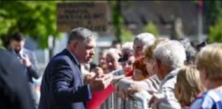 En riesgo de muerte el primer ministro de Eslovaquia Robert Fico tras atentado.