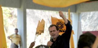 El gobierno le mintió al sur de Veracruz: Pepe Yunes.