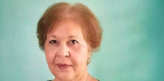 Académica cubana Alina Bárbara López denuncia brutal arresto en Cuba