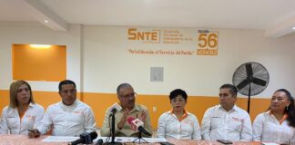 Por ola de calor en Veracruz 50 por ciento de escuelas se encuentra sin agua: SNTE 56