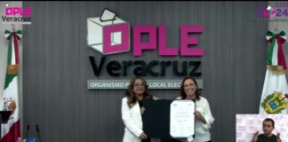 Rocío Nahle, primera Gobernadora electa en #Veracruz. Recibe constancia de mayoría