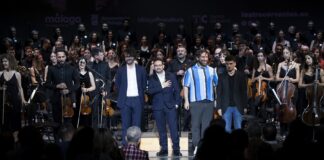 Juan Antonio Bayona disfrutó el concierto Universo Bayona