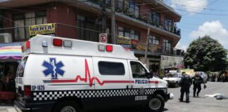 Fallece vendedor de revistas arrollado por una aplanadora en centro de Xalapa.