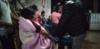 #TormentaChris: Rescatan a 4 personas con vida por derrumbes en Xalapa.