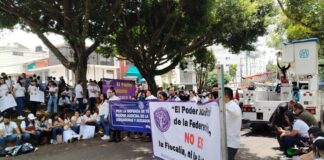 #Veracruz: Trabajadores del Poder Judicial protestan contra Reforma .