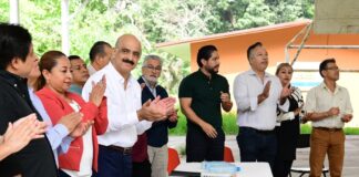 Entrega Ricardo Ahued domo en Telebachillerato de la congregación Chiltoyac