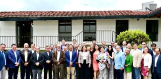 Colegio de Notarios de Veracruz recibe a Gobernadora Electa .