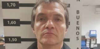 Carlos ahumada sale en libertad al llegar a México . FJCDMX lo exhorta a pagar pena.