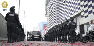 Con sentida ceremonia despidieron al comisario Milton Morales víctima de una ejecución.