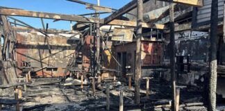 Incendian dos restaurantes en Coatzacoalcos; víctimas de cobro de piso.