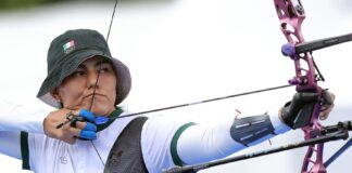 Ana Guevara le baja la beca a Alejandra Valencia, arquera medallista en París 2024.