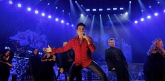 Chayanne rompe plaza en el inicio de su gira por Estados Unidos.