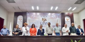 Conmemora Congreso natalicio de Heberto Castillo .