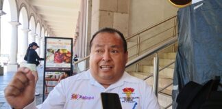 La ciudad de Xalapa amanece limpia gracias a los barrenderos de Limpia pública.