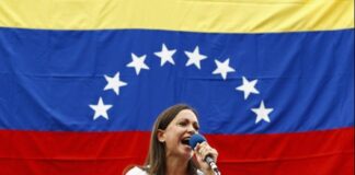 María Corina advierte que teme por su vida y la de compatriotas en columna del WSJ.