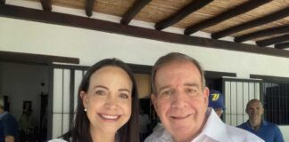 Corina Machado y Edmundo González piden a militares y policías impidan golpe de estado de Nicolas Maduro.