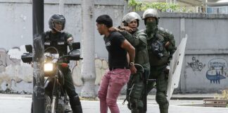 Detenidos en protestas venezolanas sin acceso a la defensa privada: denuncian familiares y ONG