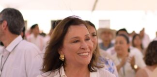 Rocío Nahle pondera los beneficios del cambio de régimen.