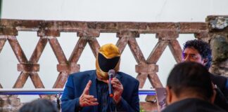 Presentan el libro “Tinieblas, el gigante sabio” en Xalapa.