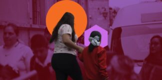 Madres autónomas cargan la mochila de estrés financiero por regreso a clases .