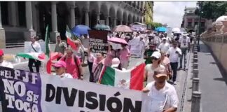 Trabajadores del PJF Veracruz se suman a la marcha nacional contra la reforma judicial