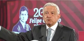 AMLO delata a supuesta persona que arrojó la botella en #Veracruz