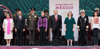 Último desfile militar de AMLO; Marina y Sedena lo despiden y dan bienvenida a Claudia Sheinbaum.