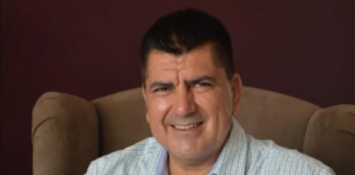 Periodistas que aplauden .