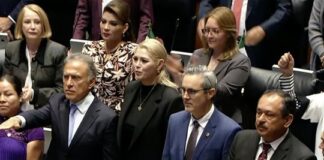 La labor de padre que nunca acaba.