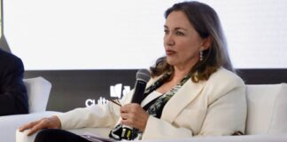 Otorgan a Rosa Beltrán el Premio Alfonso Reyes 2024.