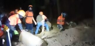 Confirman tres personas fallecidas por deslave de un cerro en Xalapa, Veracruz.