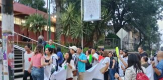 Trabajadores eventuales y de confianza de UV rechazan lineamientos al otorgar plazas