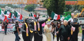 #Video: Trabajadores del PJF protestan en congreso de Veracruz contra la Reforma judicial.