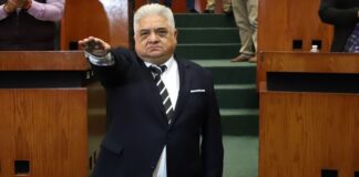 Rinde protesta como alcalde de Chilpancingo en medio del temor.