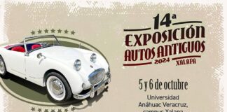 Elenco cultural, este domingo en la 14ª Expo de Autos Antiguos de Xalapa.