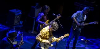 Una noche de rock mestizo ofreció la Cabra Mecánica