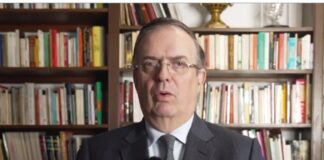 Marcelo Ebrard Casaubon anuncia su gabinete paritario en Economía.