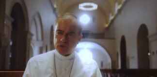 Arzobispo de San Juan pide a Trump disculparse por “comentarios” de comediante sobre Puerto Rico.