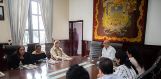 Recibe Ricardo Ahued a empresariado local.