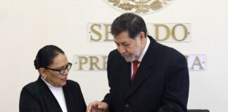 Secretaria de gobernación entrega iniciativas para elegir jueces pese a amparos. El senador F. Noroña anuncia fast track