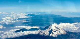 El glacial del Pico de Orizaba en peligro de extinción .