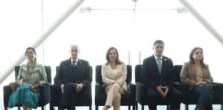 El lenguaje claro debe ser un derecho humano fundamental .