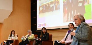 Mujeres y hombres deben ponerse las “gafas violetas” .