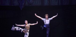 Aaron Cobos derrocha talento en Gypsy .