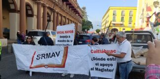 Acusan a la SEV de robarse la plaza de un maestro .