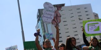 Madres desobedientes. Mirada feminista a la maternidad»: Esther Vivas.